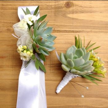 Set of Two Corsages and two boutonnieres